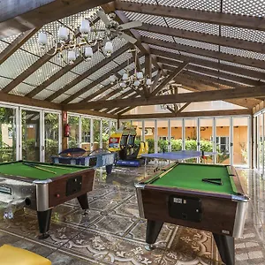 grangefield-oasis-club-mijas-costa.1costadelsol.com/