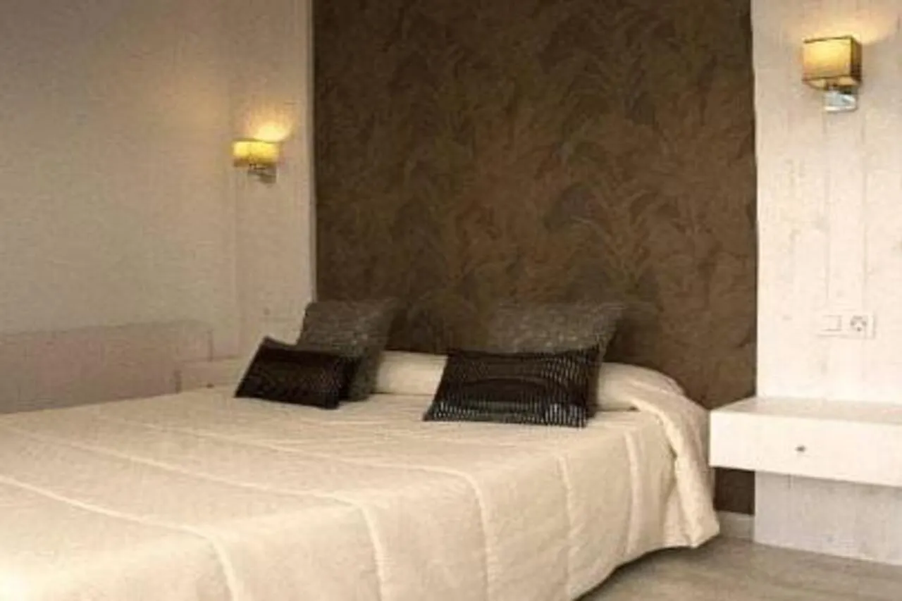Can Miquel L'Escala Hotel